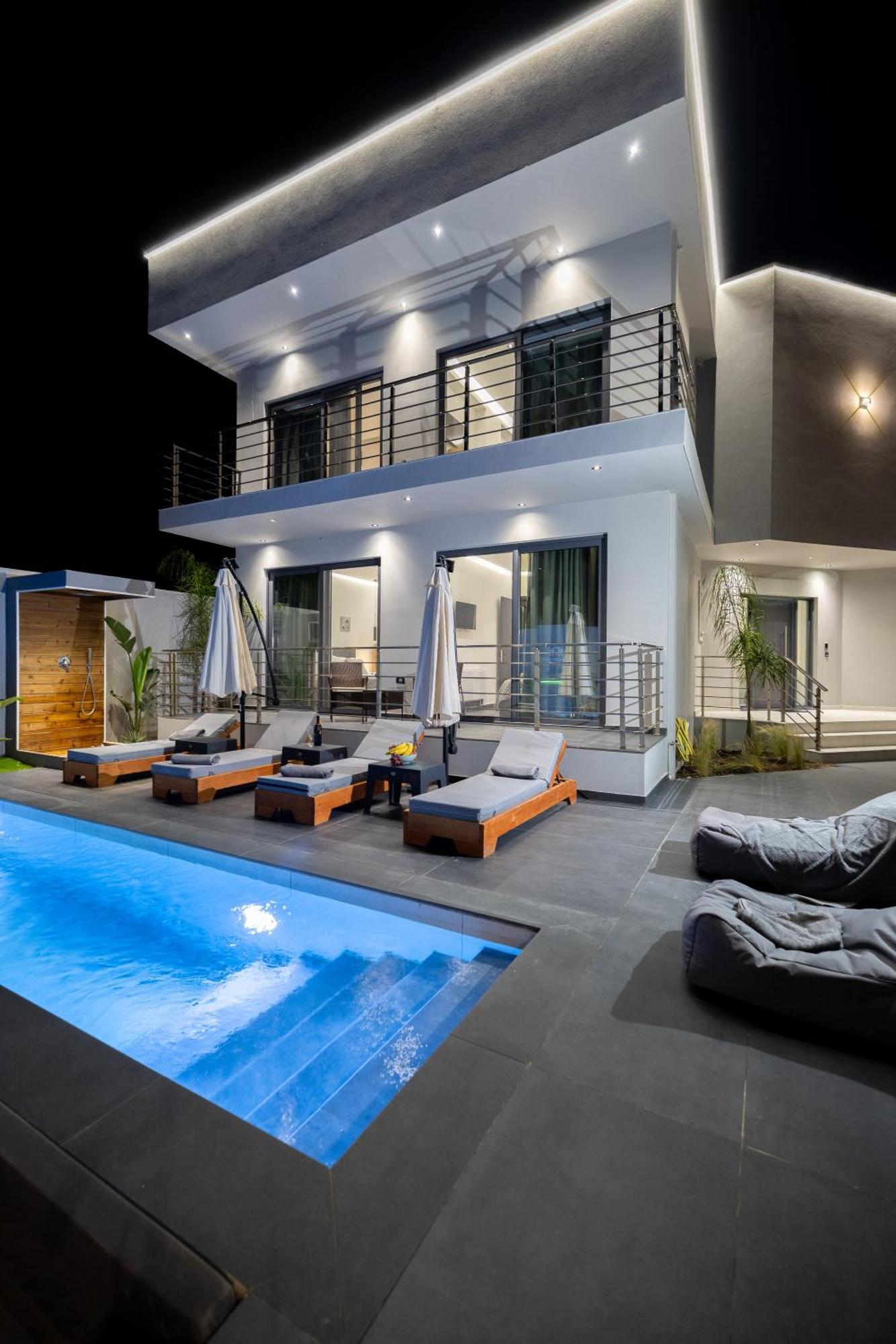 Μr & Μrs Grey Luxury Villas Ambelokipoi  Εξωτερικό φωτογραφία